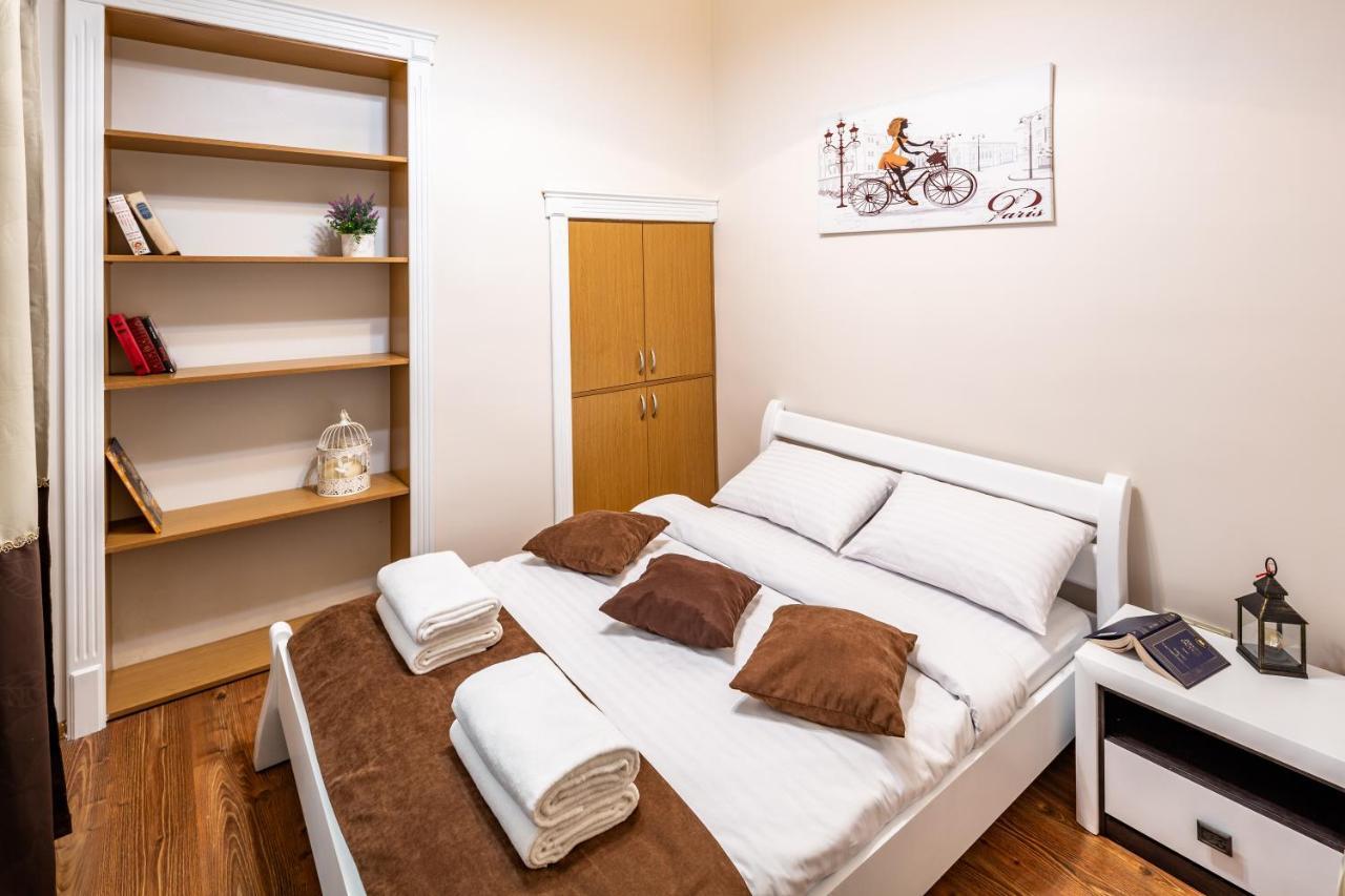 Avangard On Sholom Aleikhema St 7 Apart Apartman Lviv Kültér fotó